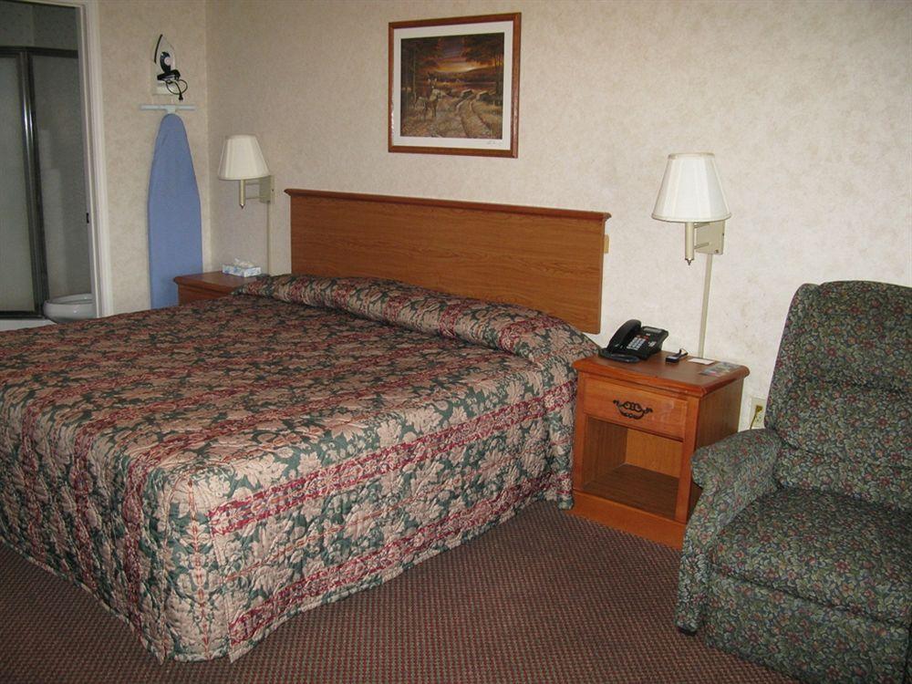 Deerfield Inn And Suites Steele Extérieur photo