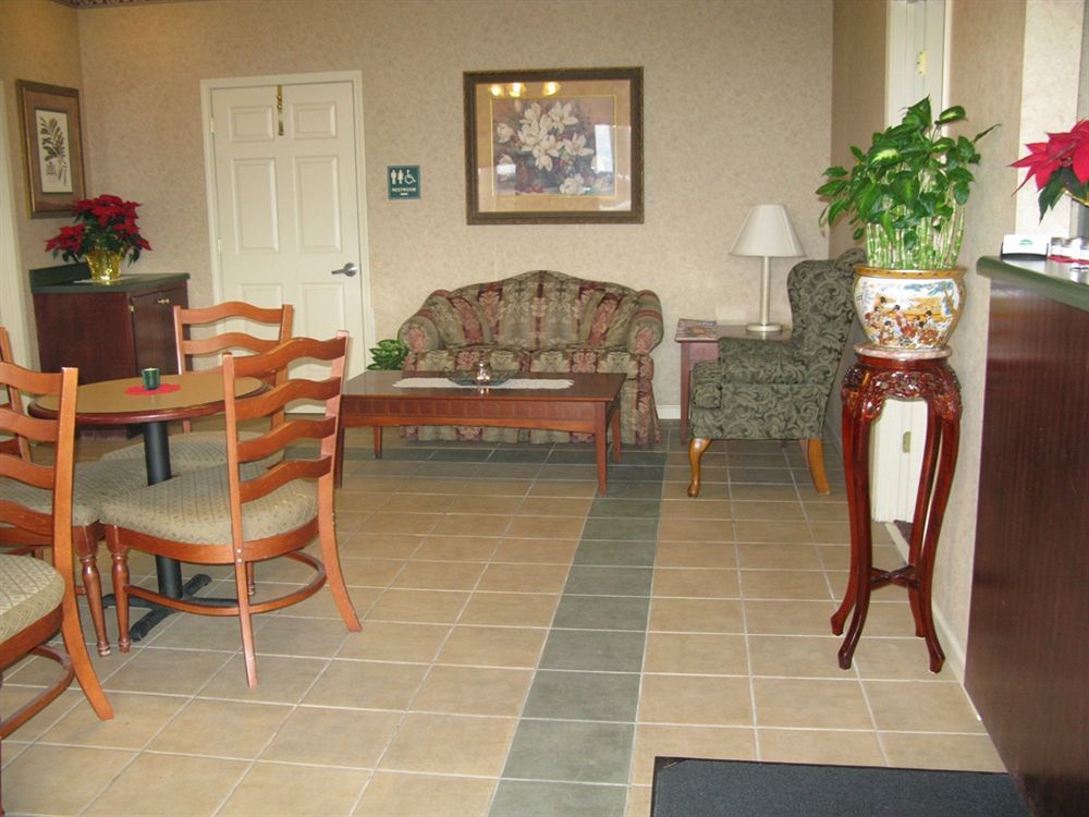 Deerfield Inn And Suites Steele Extérieur photo